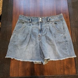Wild Fabel size 16 high rise a line shorts like new